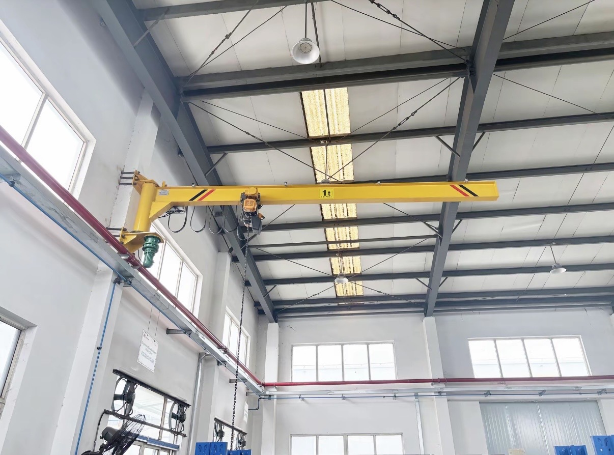 When Space Becomes a Luxury, Who Can Lift Hundred-Ton Loads in a "Tight Spot"? Wuxi ChuncoTech Jib Cranes Make Narrow-Area Operations No Longer a Compromise