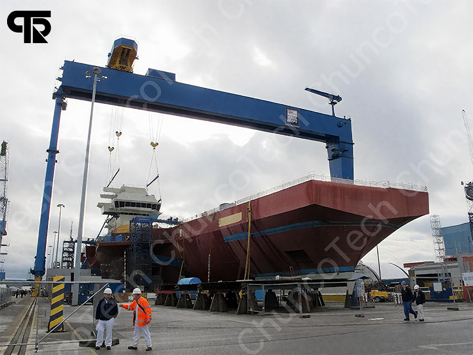 Giant Gantry Cranes Use Ultra-Large Span and Extreme Load Capacity to Become the "Sky-Supporting Pillar" National Heavy Equipment for Shipbuilding and Offshore Engineering